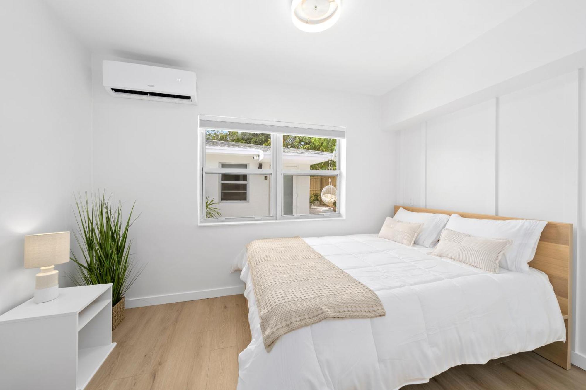M Lake Worth Beach - Modern Villas Near West Palm Beach, Chic Retro Vibes, King Bed, Cozy Backyard, Bbq, Workspace, High-Speed Internet, Free Parking, 5 Minutes To Downtown & Beach Exterior foto